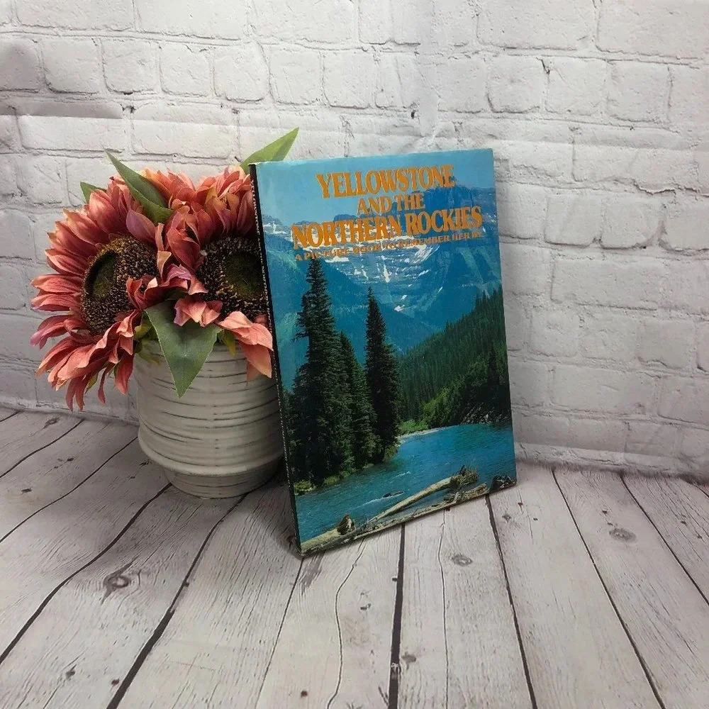 Vintage 1979 Yellowstone and the northern rockies book